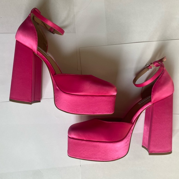 STEVE MADDEN PLATFORM HEELS - Picture 6 of 10